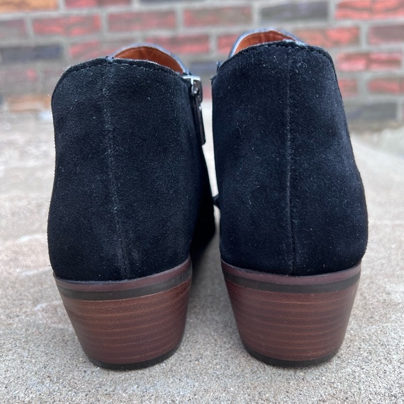 Lucky Brand Womens Fenley Ankle Boots Booties Black Suede Low Heel Zip 8.5M/39 - Picture 6 of 8